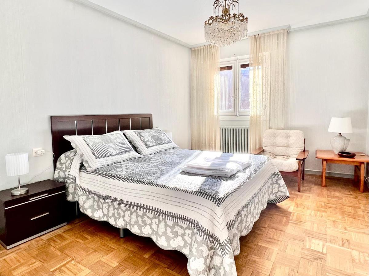 Housing Leon Santa Marina Apartment ภายนอก รูปภาพ