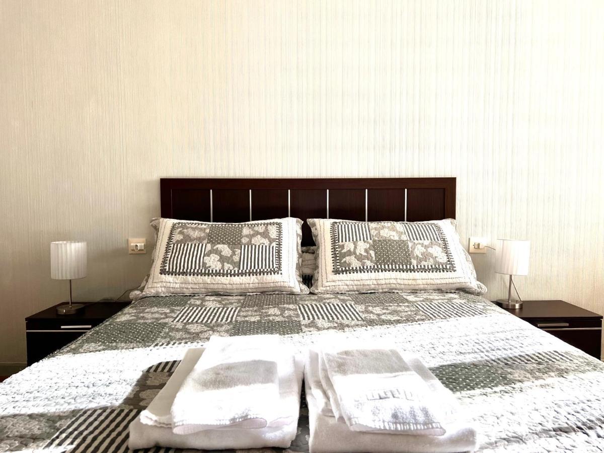 Housing Leon Santa Marina Apartment ภายนอก รูปภาพ
