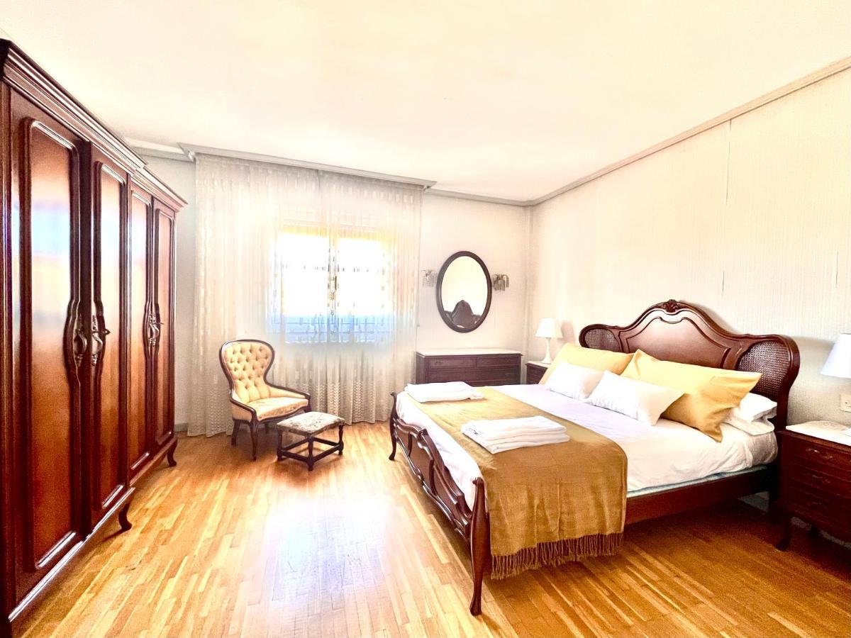 Housing Leon Santa Marina Apartment ภายนอก รูปภาพ